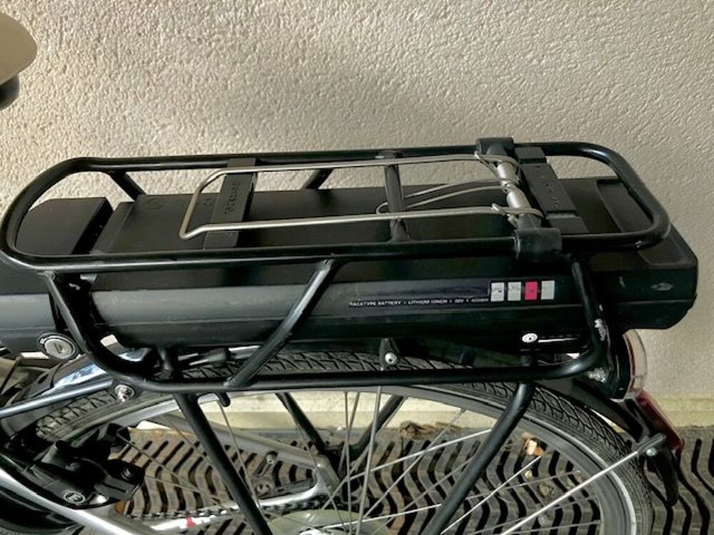VTT &eacute;lectrique femme marque Sinus Vélos