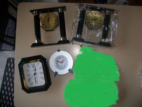 Diverses Pendulettes et Pendules - Neuves 1 Bouxwiller (67)