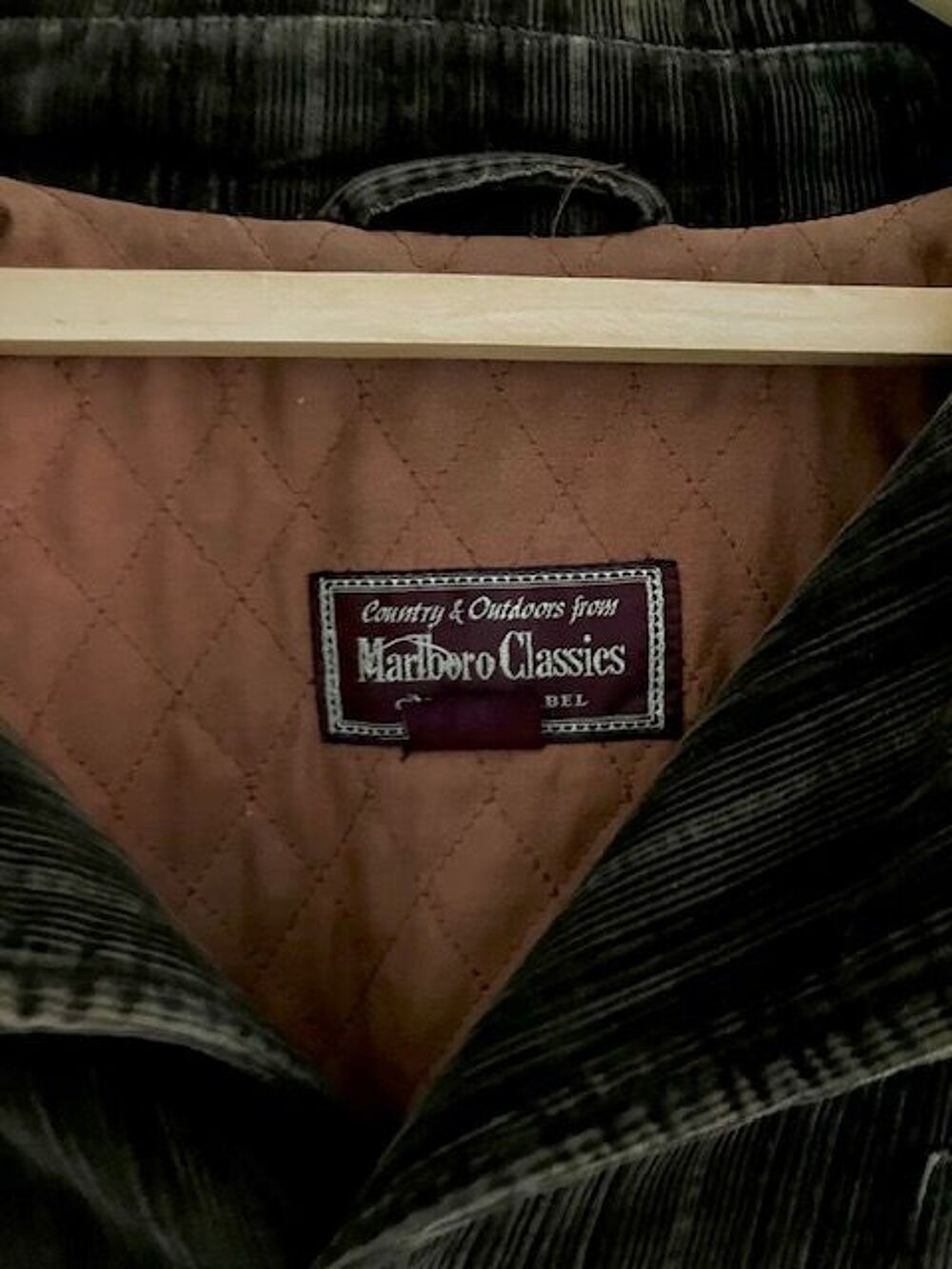 Blouson velours c&ocirc;tel&eacute; Marlboro Vêtements