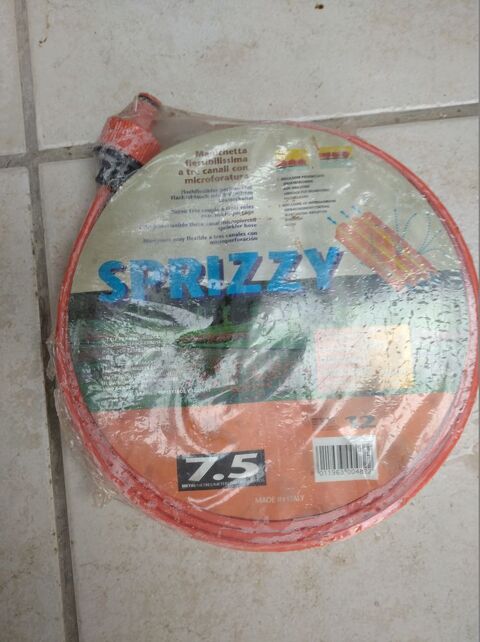 Tuyau microporeux 7.50m,avec ses raccords  eau 10 Le Genest-Saint-Isle (53)