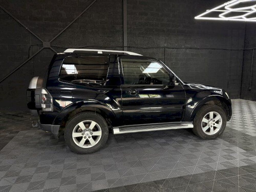 Pajero 3.2 Di-D170 Instyle BA Court 4x4 2008 occasion 33520 Bruges