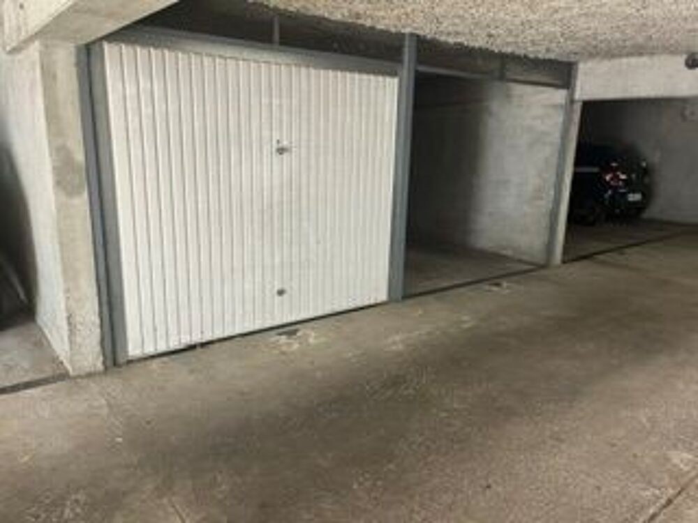 Vente Parking/Garage GARAGE FERME EN SOUS SOL SECURISE Tours