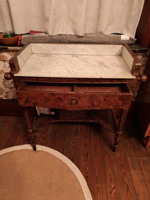 Table de toilette ancienne XIXe ? Loupe de Noyer & Marbre bl Wignehies (59)