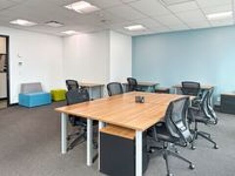   Grand espace de bureau adaptable chez Open Office Villeneuve d'Ascq, 145 Valmy Villeneuve d'Ascq 