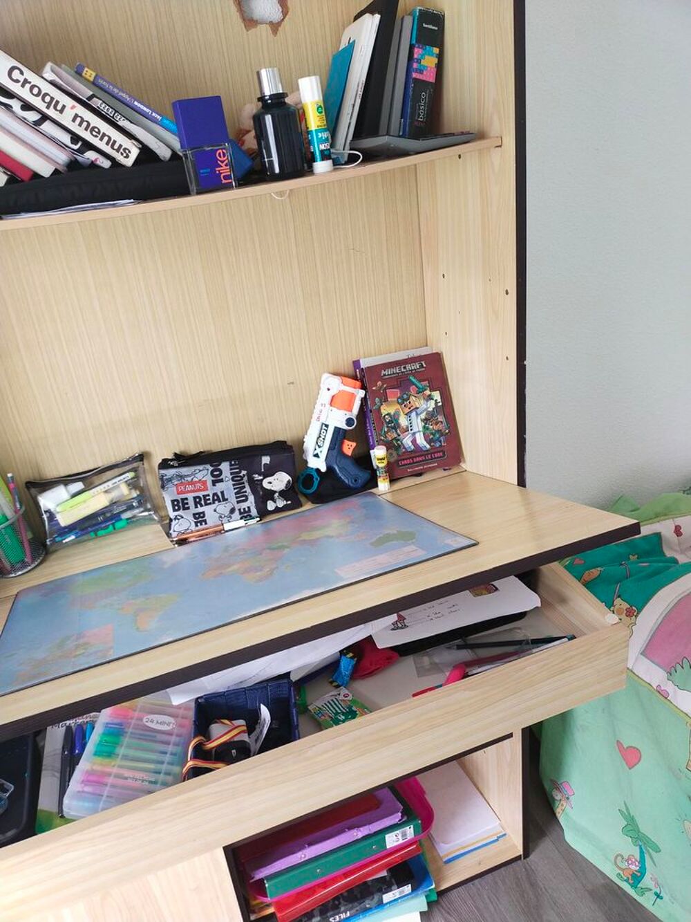 lit d'enfant 0,90m + bureau d'enfant Mobilier enfants