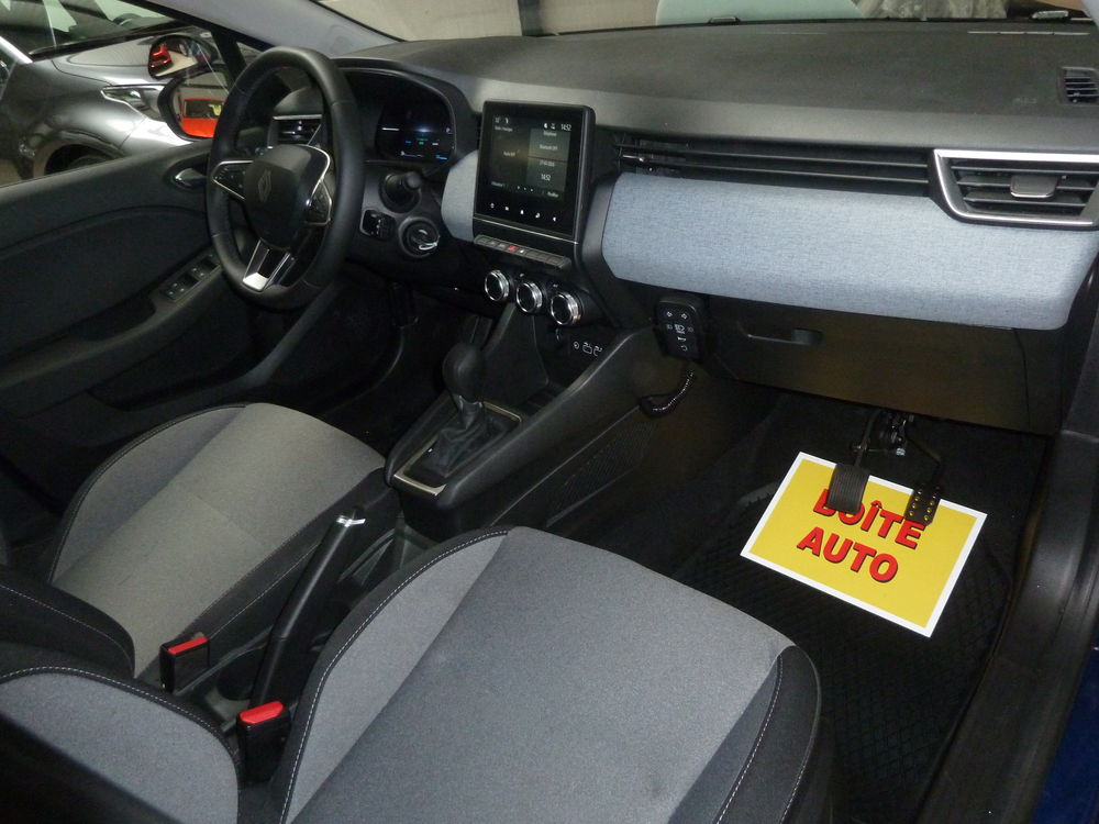 Clio V Clio E-Tech full hybrid 145 GSR2 Evolution 2025 occasion 95300 Ennery