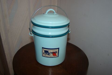 Gamelle t�le �maill�e Soci�t� Fran�aises des Fers Emaill�s 30 Gargenville (78)