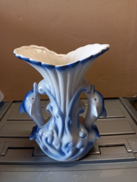 Vase couple dauphin en porcelaine 7 Villiers (86)