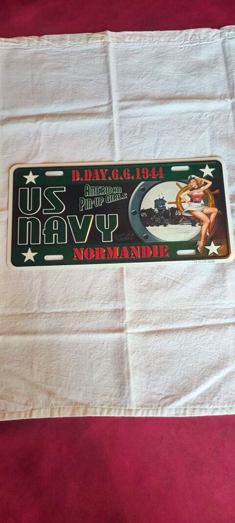 Plaque publicitaire D.DAY.6.6.1944 US NAVY american pin-up girls normandie 15 Avermes (03)