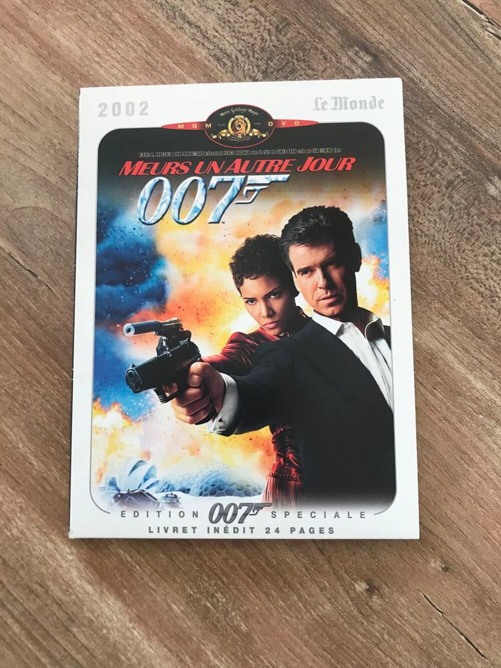 DVD + livret &eacute;dition sp&eacute;ciale le monde " Oo7 Me DVD et blu-ray