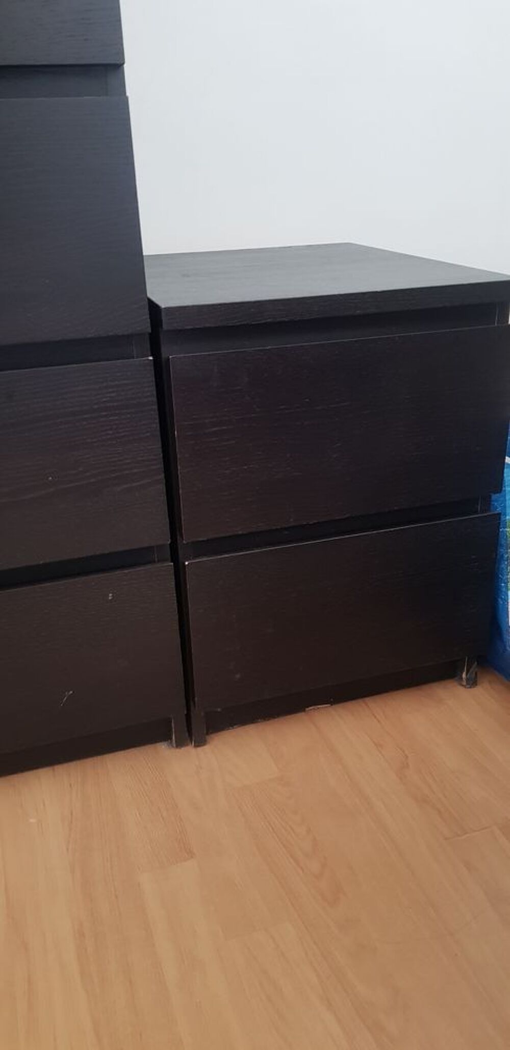 Commode et tables de chevet noires Meubles