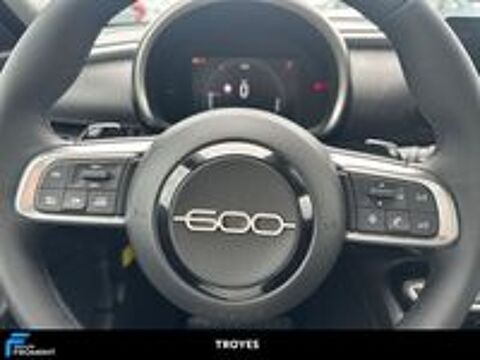 Fiat 600 1.2 Hybrid 100ch DCT6 2024 occasion 10600 La Chapelle-Saint-Luc