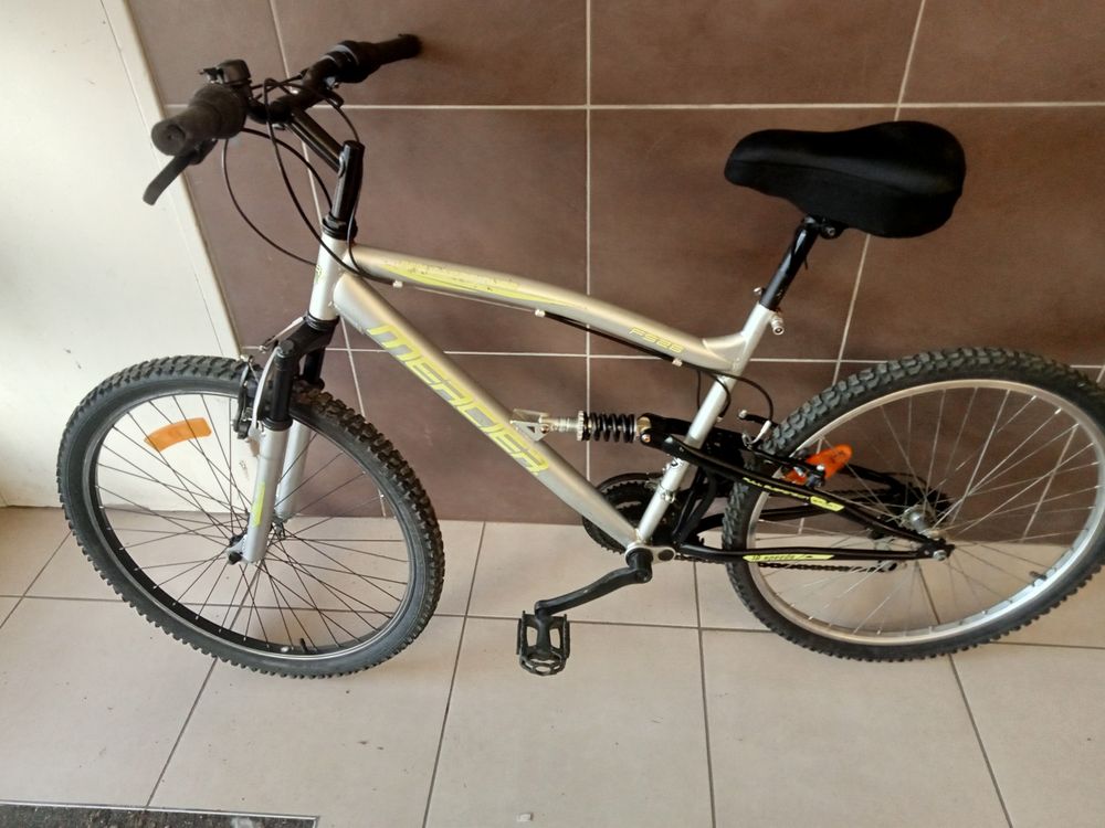 V&eacute;lo Mercier FS26 TBE Vélos