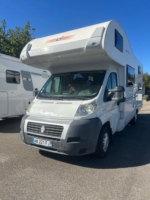 CARAVANS INTERNATIONAL Camping car 2009 occasion Saint-Priest 69800