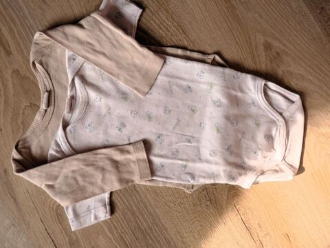 Lot 2 body bébé garçon 12 mois absorba blanc ourson beige TB Brienne-le-Château (10)