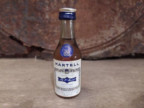 Ancienne Mignonnette Cognac J et F. Martell
0 Loches (37)