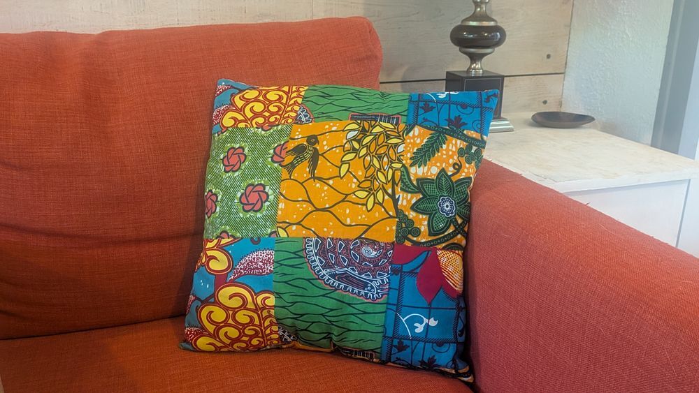 Coussin patchwork wax : pi&egrave;ce unique Décoration