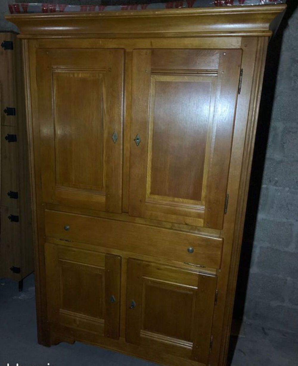 Armoire multi usages Meubles