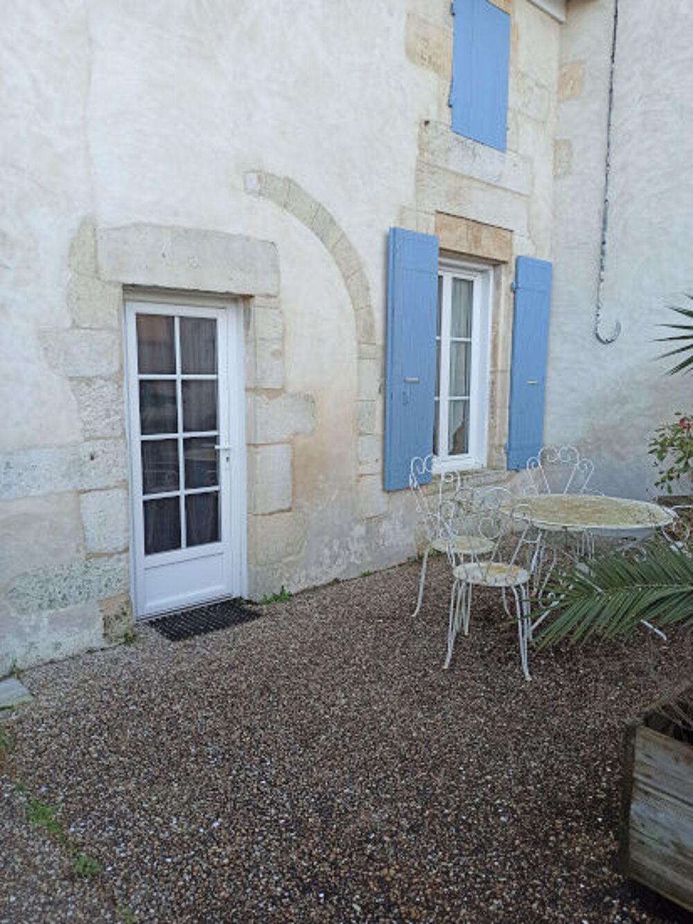   Suite LA SEUDRE en rez-de jardin, au coeur de Gémozac Poitou-Charentes, Gémozac (17260)