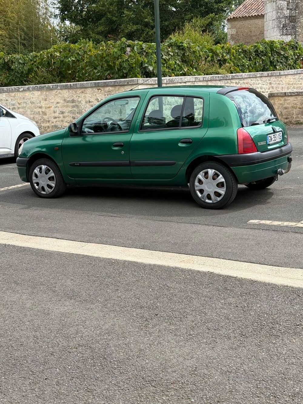 Clio II Clio 1.4 16v Confort Authentique 2001 occasion 85570 L'Hermenault