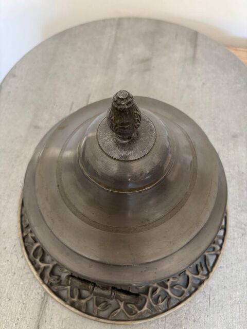 Soupire en tain estampille 80 Cly (77)