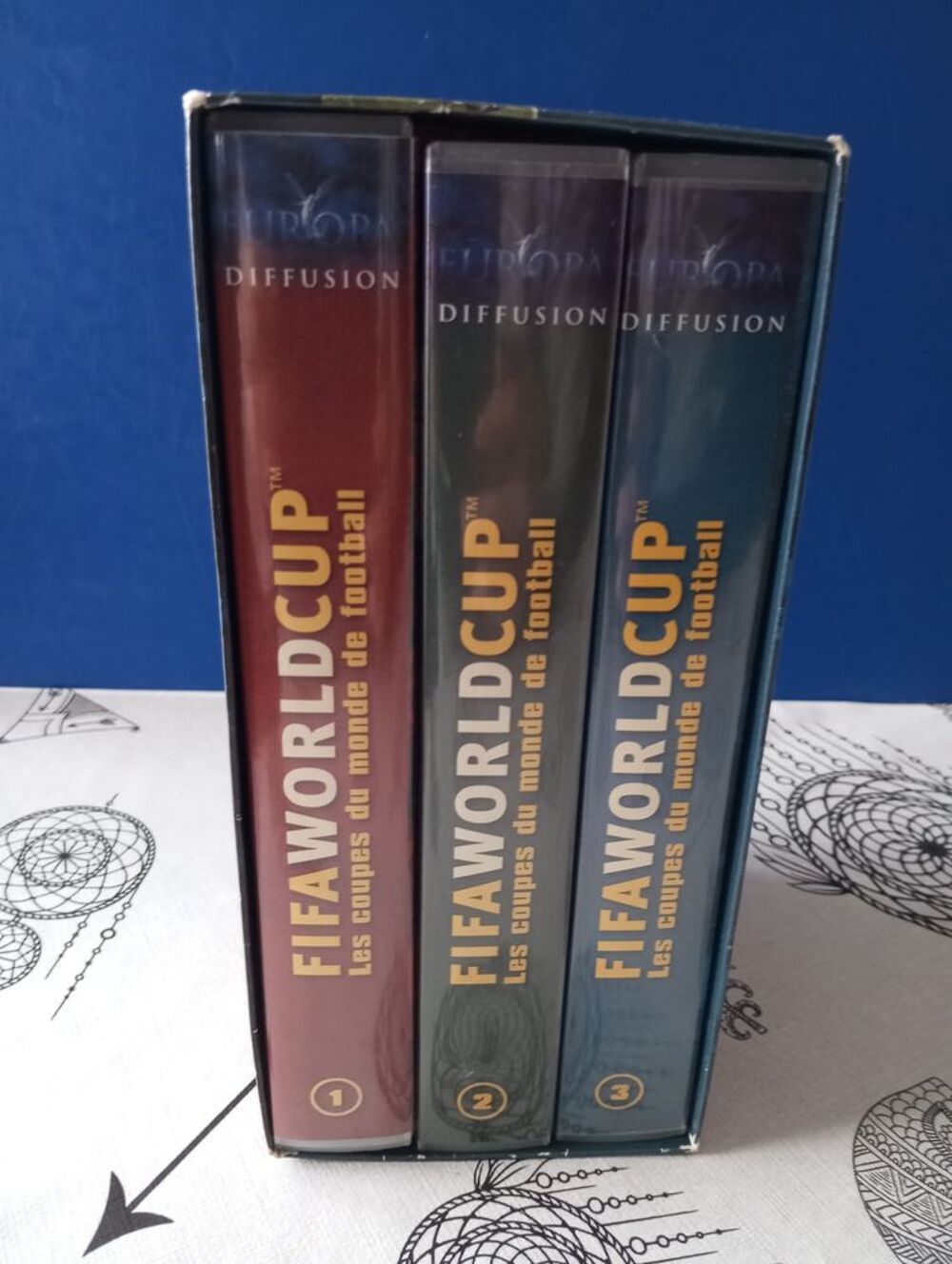 coffret box 3 vhs k7 vid&eacute;o fifa foot world cup l'int&eacute;grale DVD et blu-ray