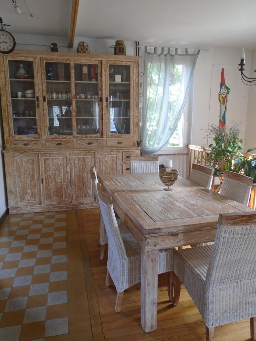 salle &agrave; manger en bois exotique Meubles