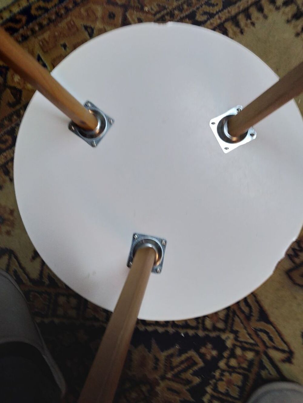 Petite table blanche Meubles