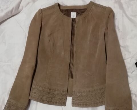veste daim brodée 0 Brizambourg (17)