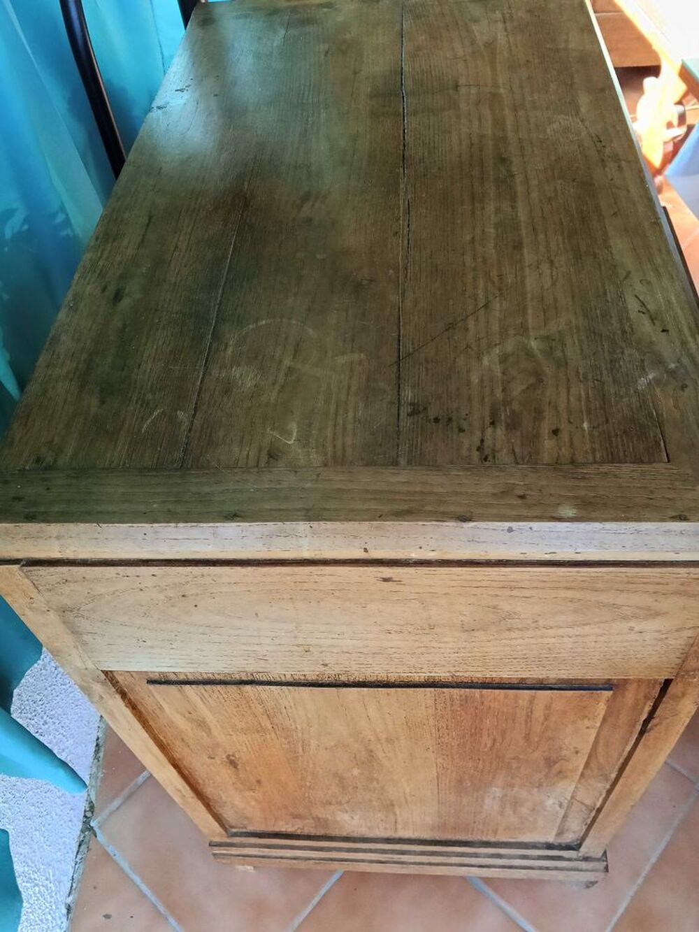 Buffet bas et chaise Meubles