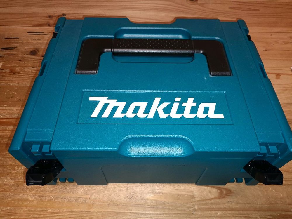 SCIE SAUTEUSE SANS FIL MAKITA
Bricolage