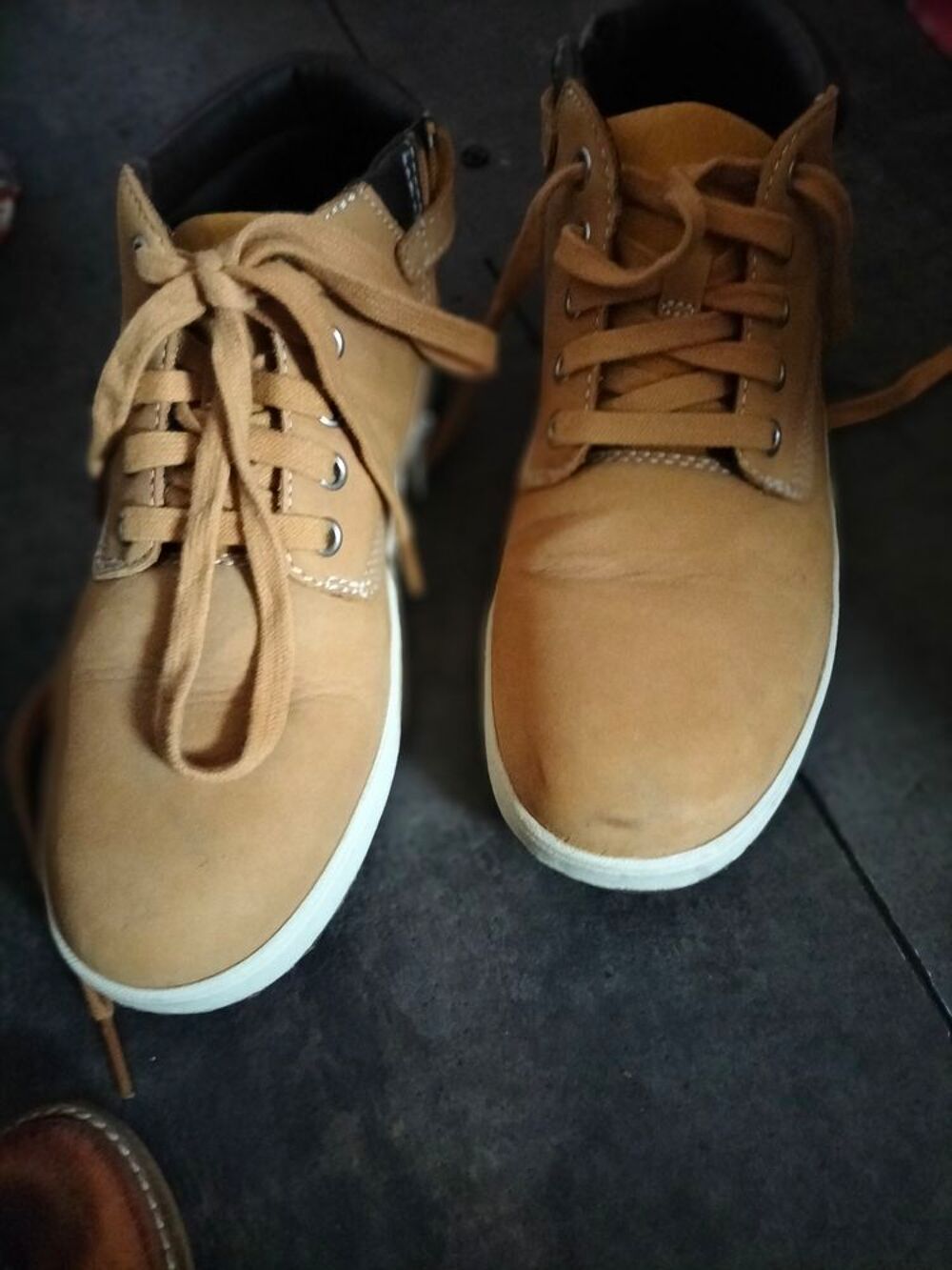 Basket cuir Timberland Camel pointure 38 quasi neuf Chaussures