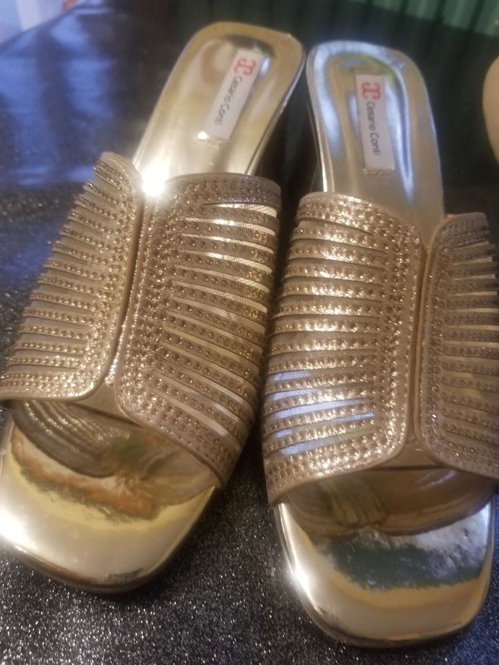 Claquette femme dor&eacute;e Chaussures