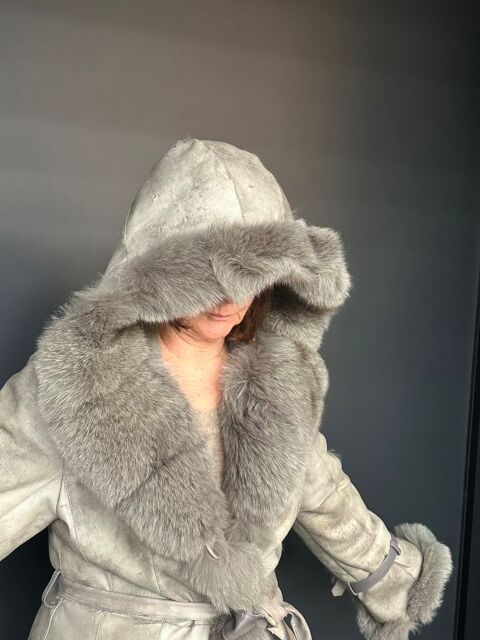 Veste de marque tr�s bon �tat daim/renard/lapin 200 Gu�rande (44)