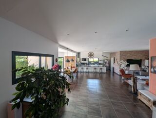  Maison à vendre 6 pièces 230 m²