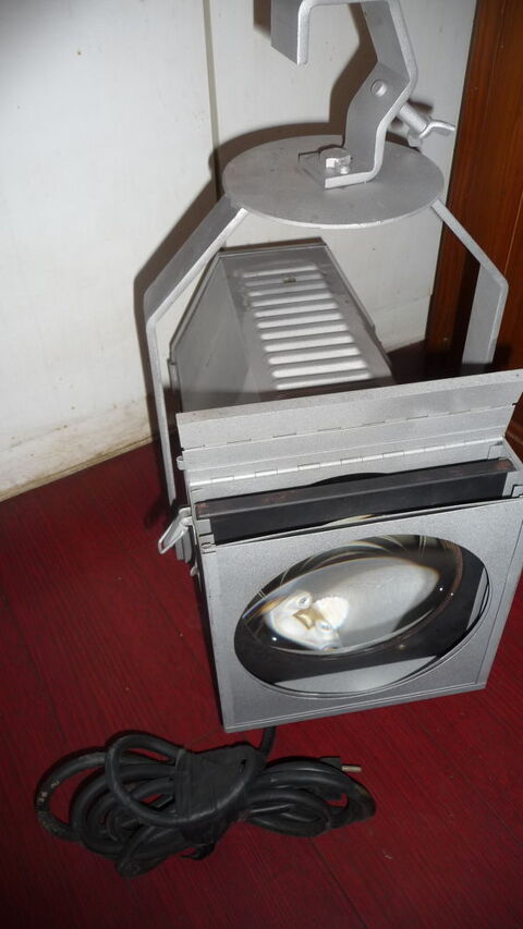 Projecteurs de Scne Spectacle Mtal Orientable 90 Trappes (78)