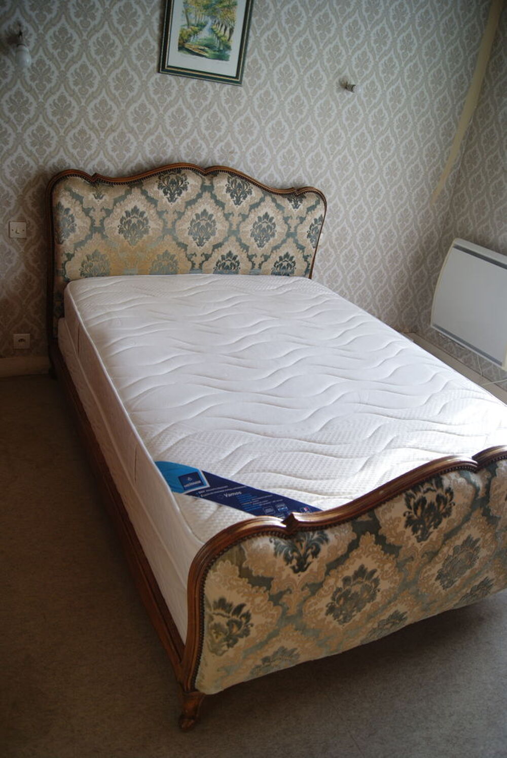 Lit + matelas + sommier Meubles