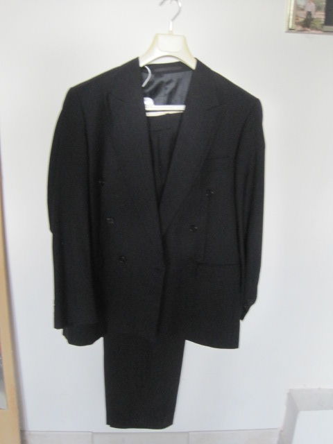 Costume habill� 100 Castres (81)