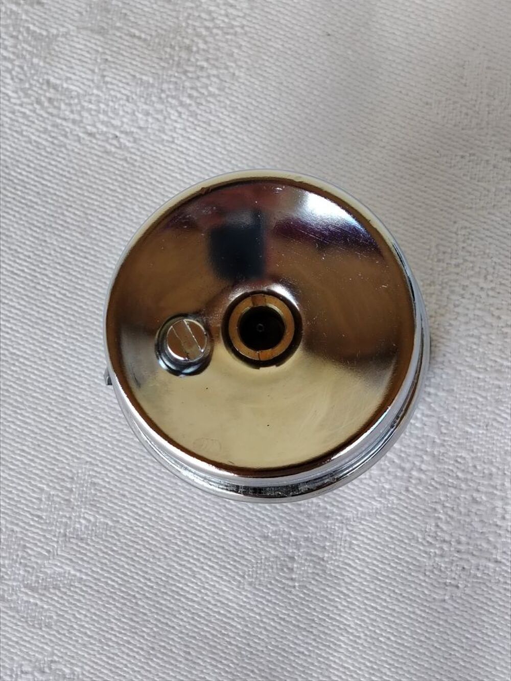 Briquet de table tour cr&eacute;nel&eacute;e
