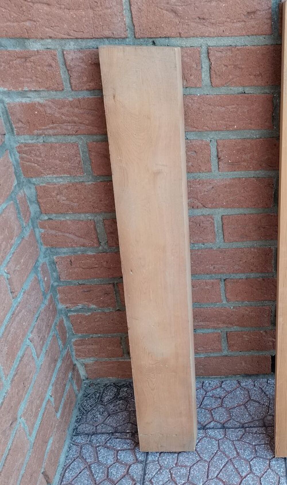 Planches en sapin rabot&eacute;s
Bricolage
