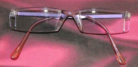 Lunettes de lecture loupe dioptrie 3,00 monture transparente 10 Orl�ans (45)