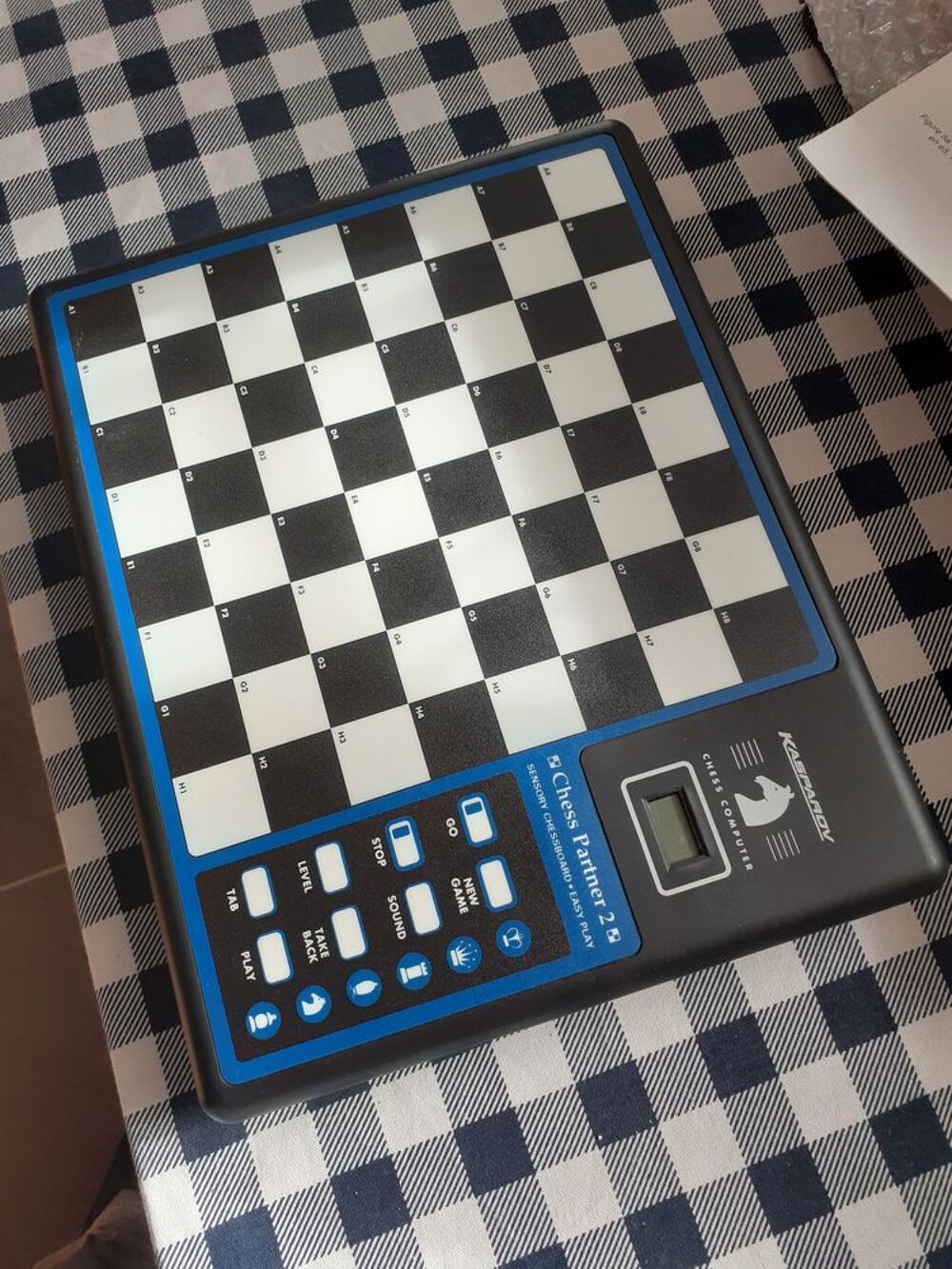 jeu d'echec SAITEK chess partner 2
Consoles et jeux vidéos