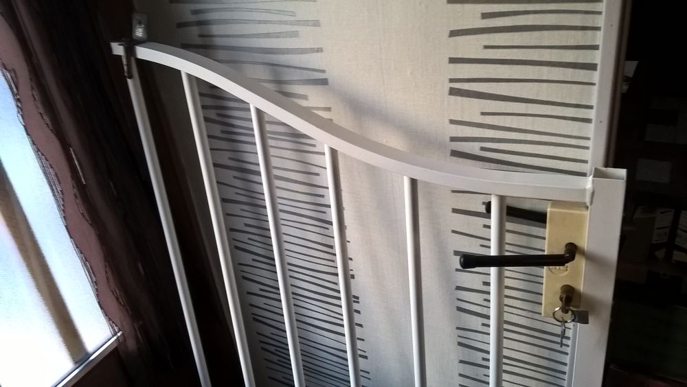 Portail en aluminium. Bricolage