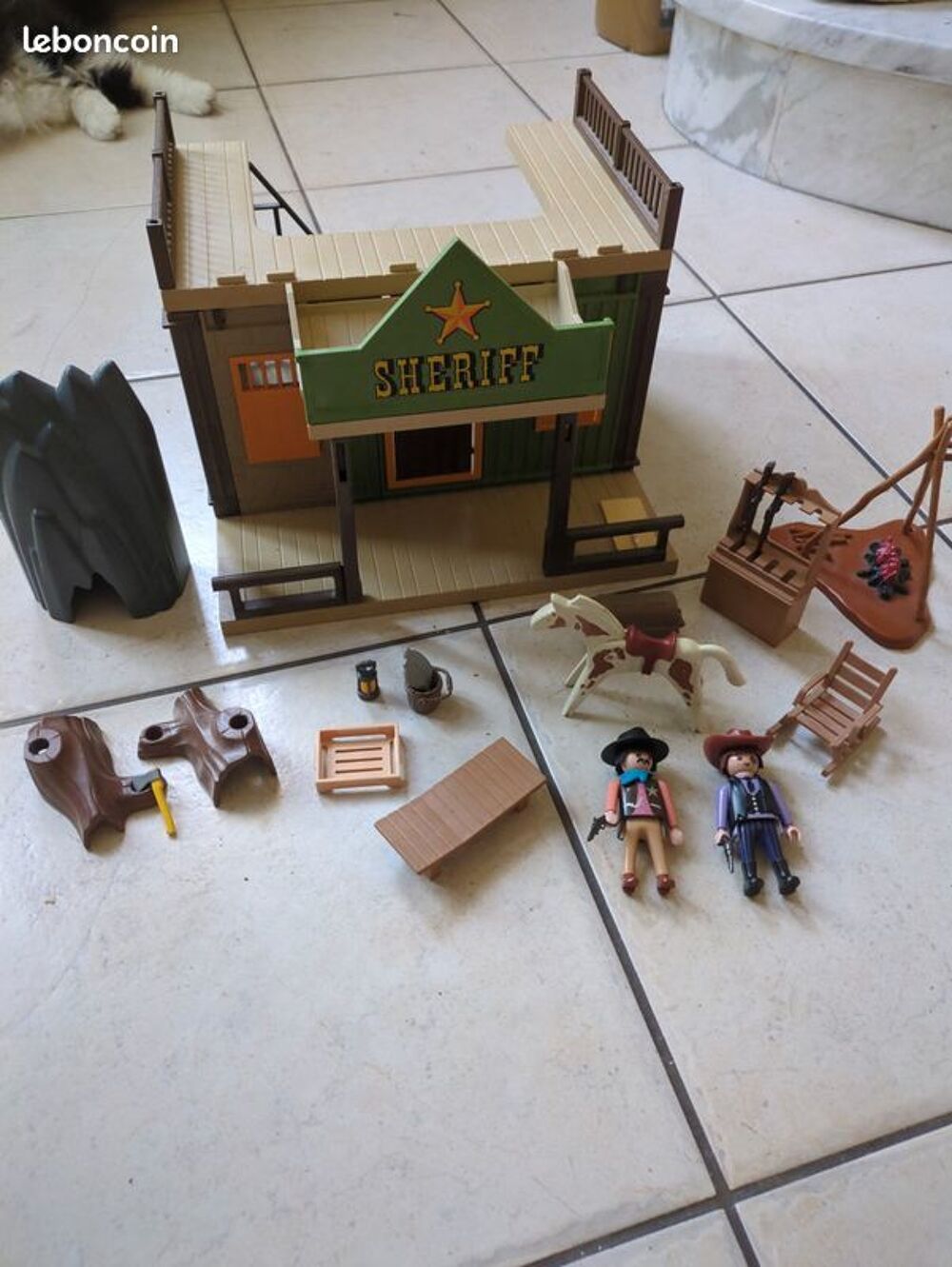 PLaymobil la maison du sh&eacute;rif / prison vintage Jeux / jouets