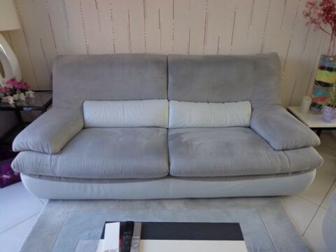 CANAPE 3 PLACES CHATEAU D'AX 90 Marolles-en-Brie (94)