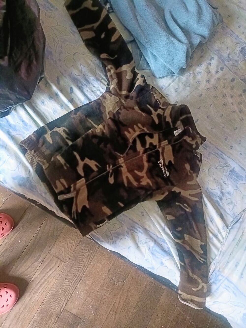 10€ veste taille 8 ans et chemise taille 30 Vêtements enfants