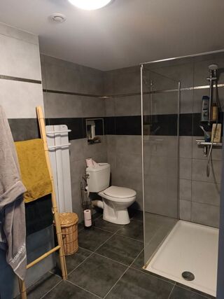  Appartement à louer 5 pièces 90 m² Saint-dizier-l'Évêque