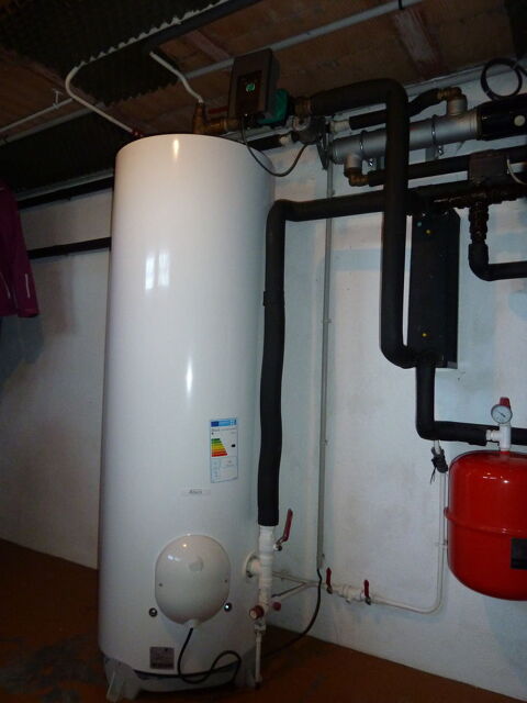 Ballon d' eau chaude �lectrique. 200 Saulnot (70)