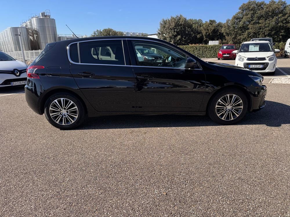 308 BlueHDi 130ch S&S BVM6 Allure 2021 occasion 84290 Sainte-C&eacute;cile-les-Vignes