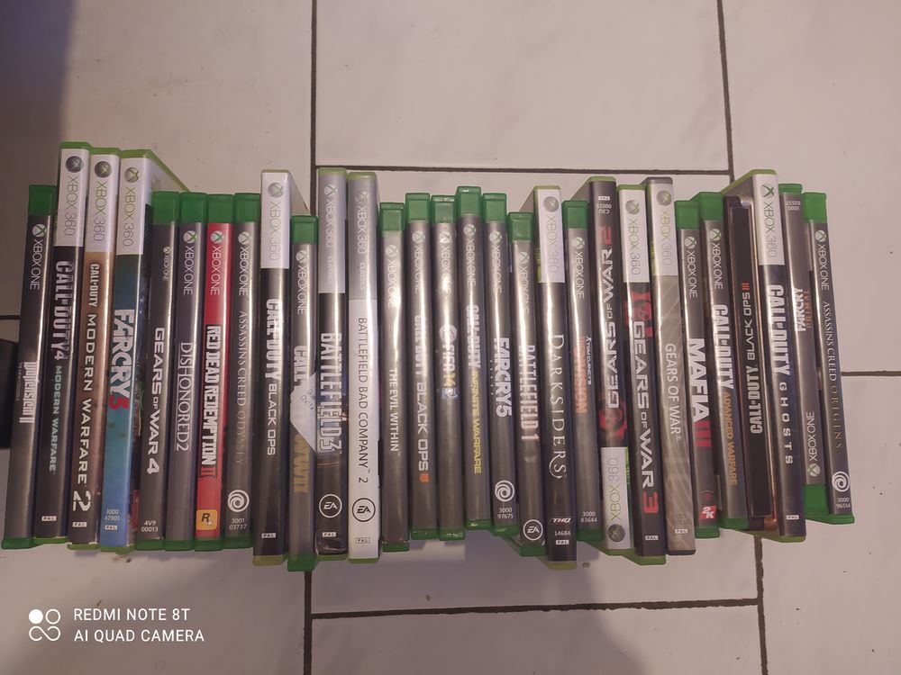 Xbox one 1To + 29 jeux Consoles et jeux vidéos